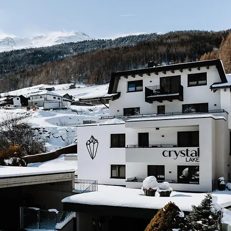 Crystal Apartman *